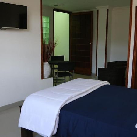 Hostal Pelikan Taganga Eksteriør billede